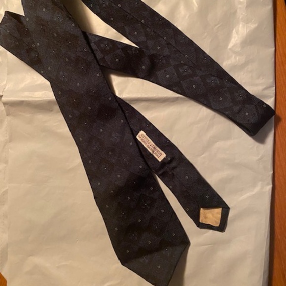 Gianni Versace Silk Tie - Picture 1 of 11